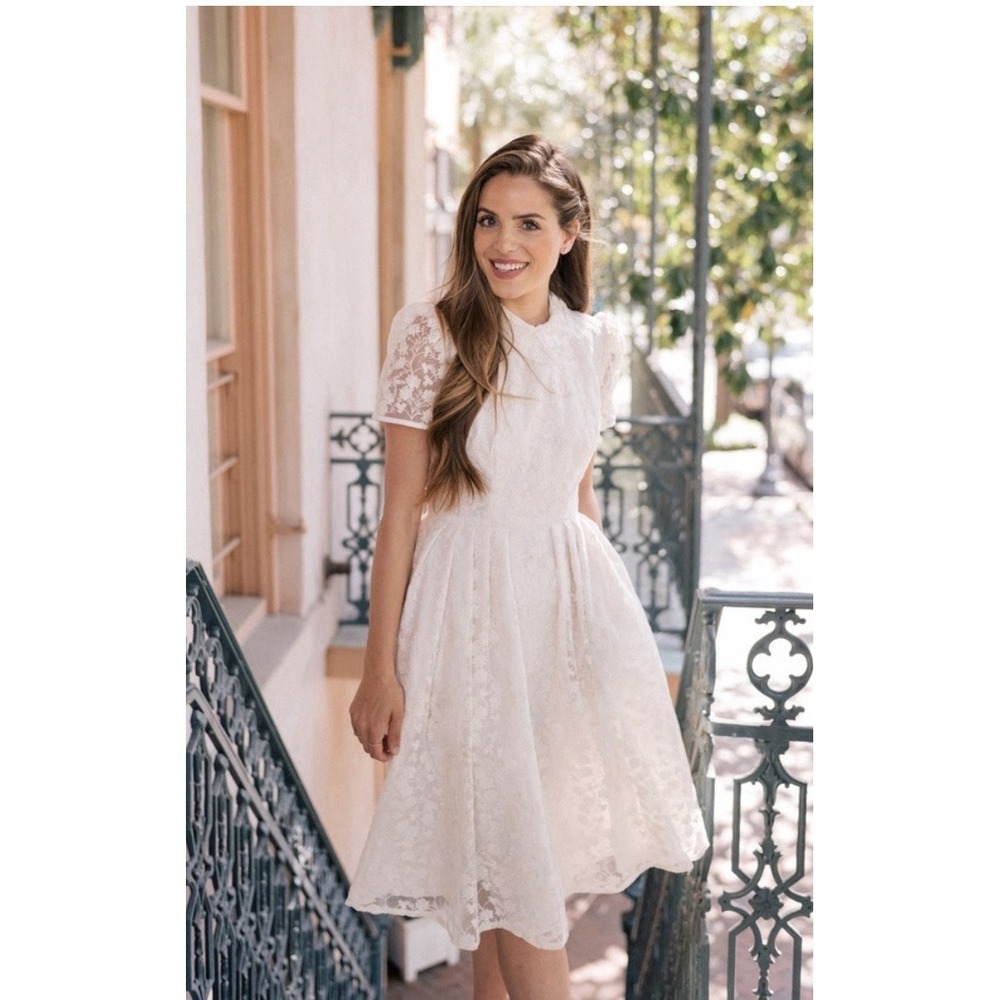 Gal Meets Glam Amelia Embroidered Fit & Flare Dress SZ 6 Cream Ivory Lace Collar